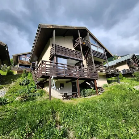 Face Au Glacier Apartment