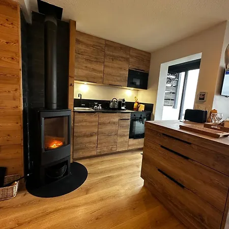 Face Au Glacier Apartment *